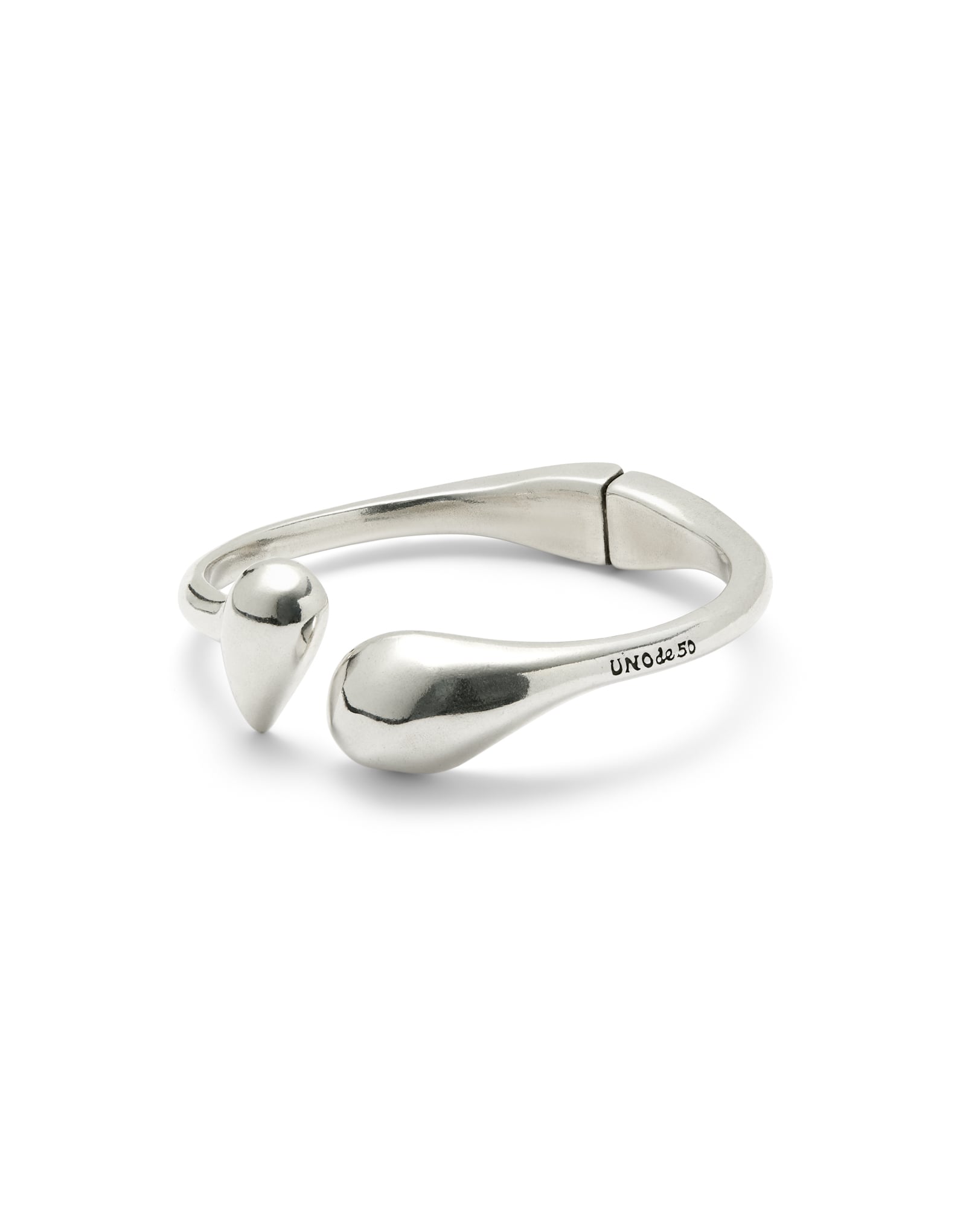 Bangle bracelet with rounded shapes