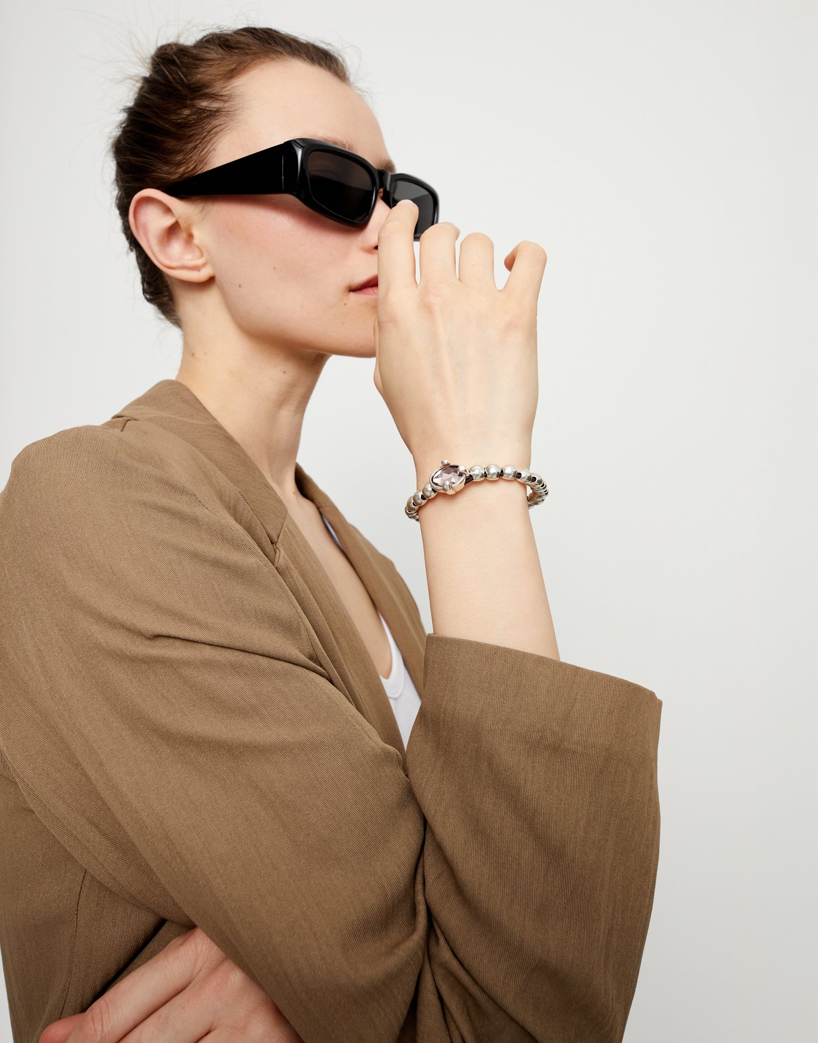 Pulsera de bolas bañada en plata con cristal facetado ovalado rosa, Plateado, large thumbnail