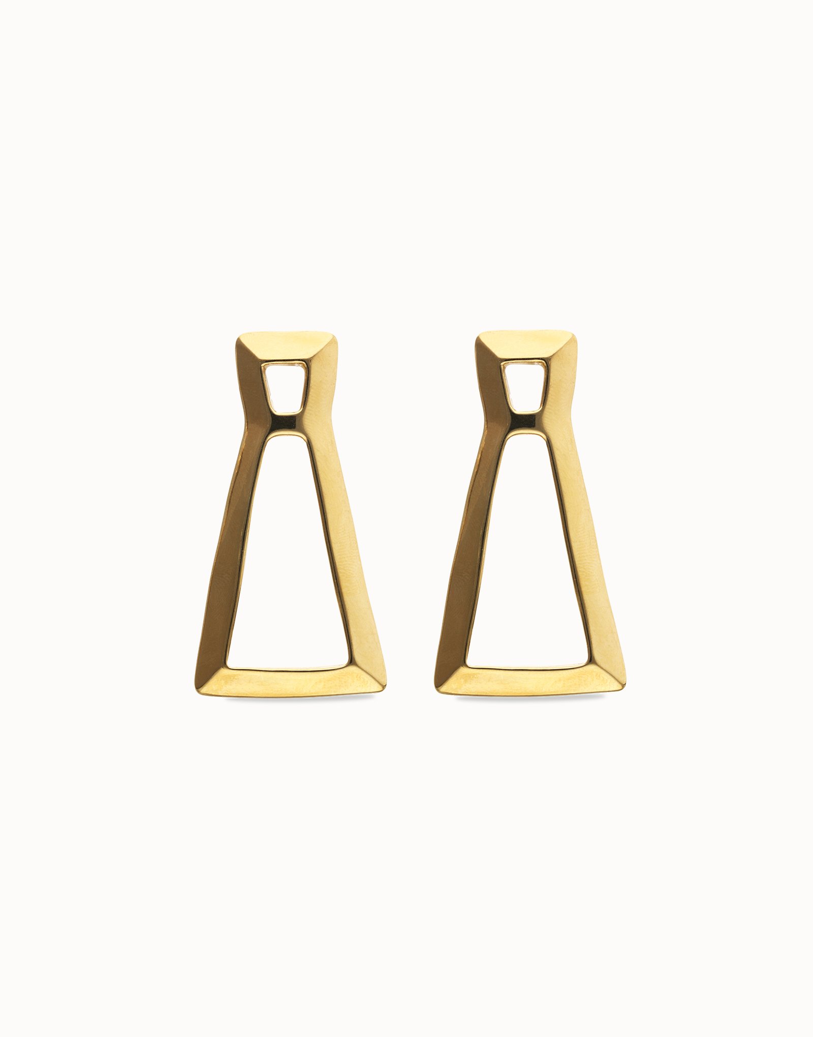 Triangular earrings
