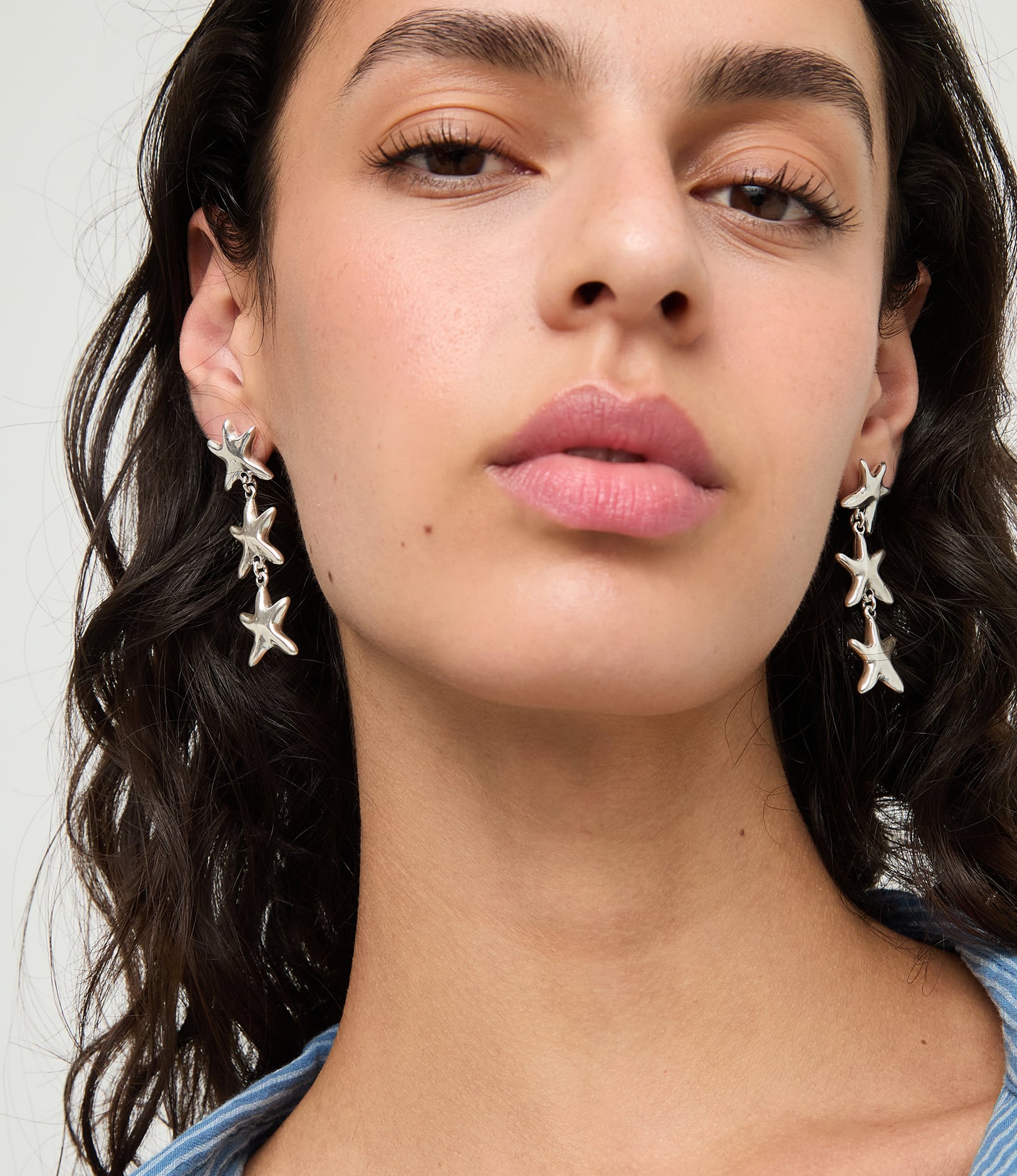 Long earrings with 3 starfishes