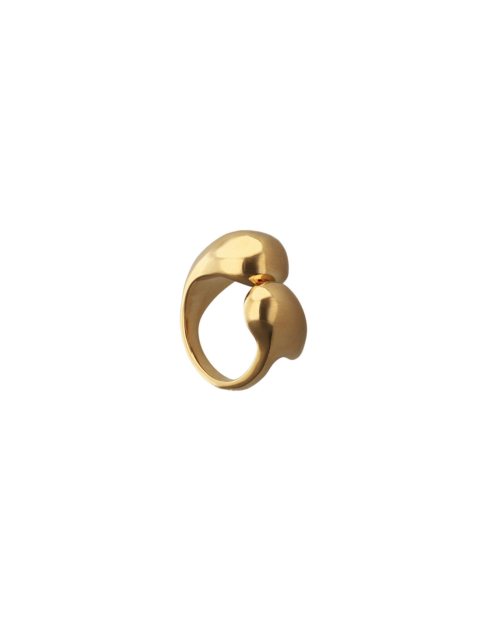 Ring with irregular rounded shapes