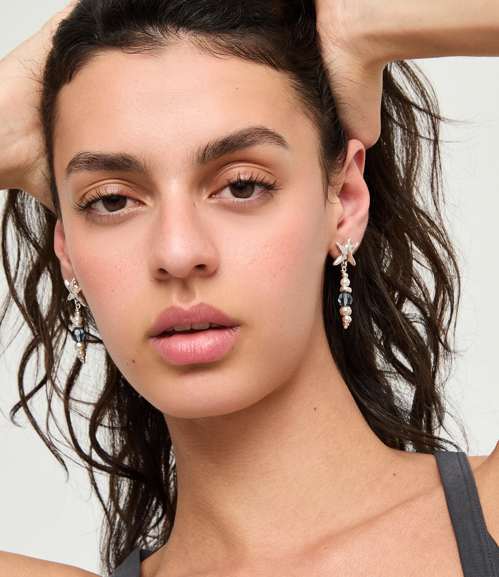 Long earrings with starfish and crystals