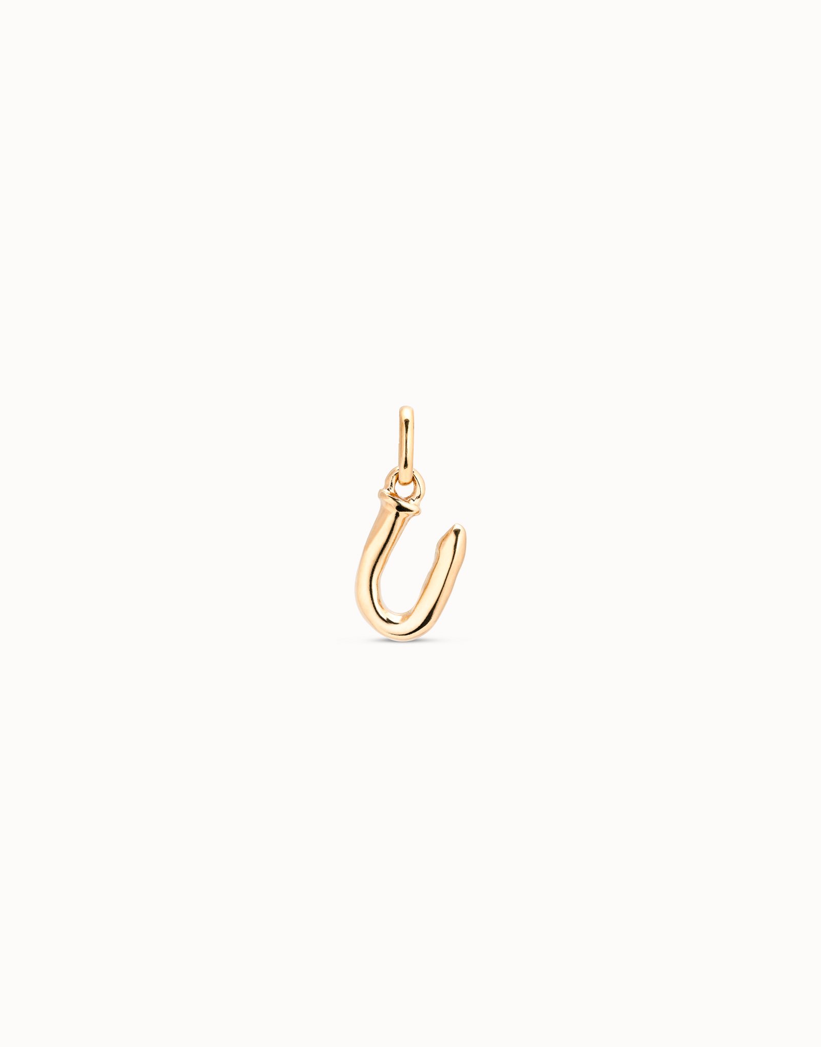 Charm bañado en oro de 18k de letra U