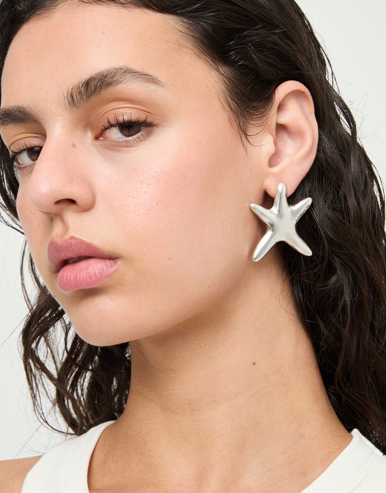 Large starfish-shaped earrings