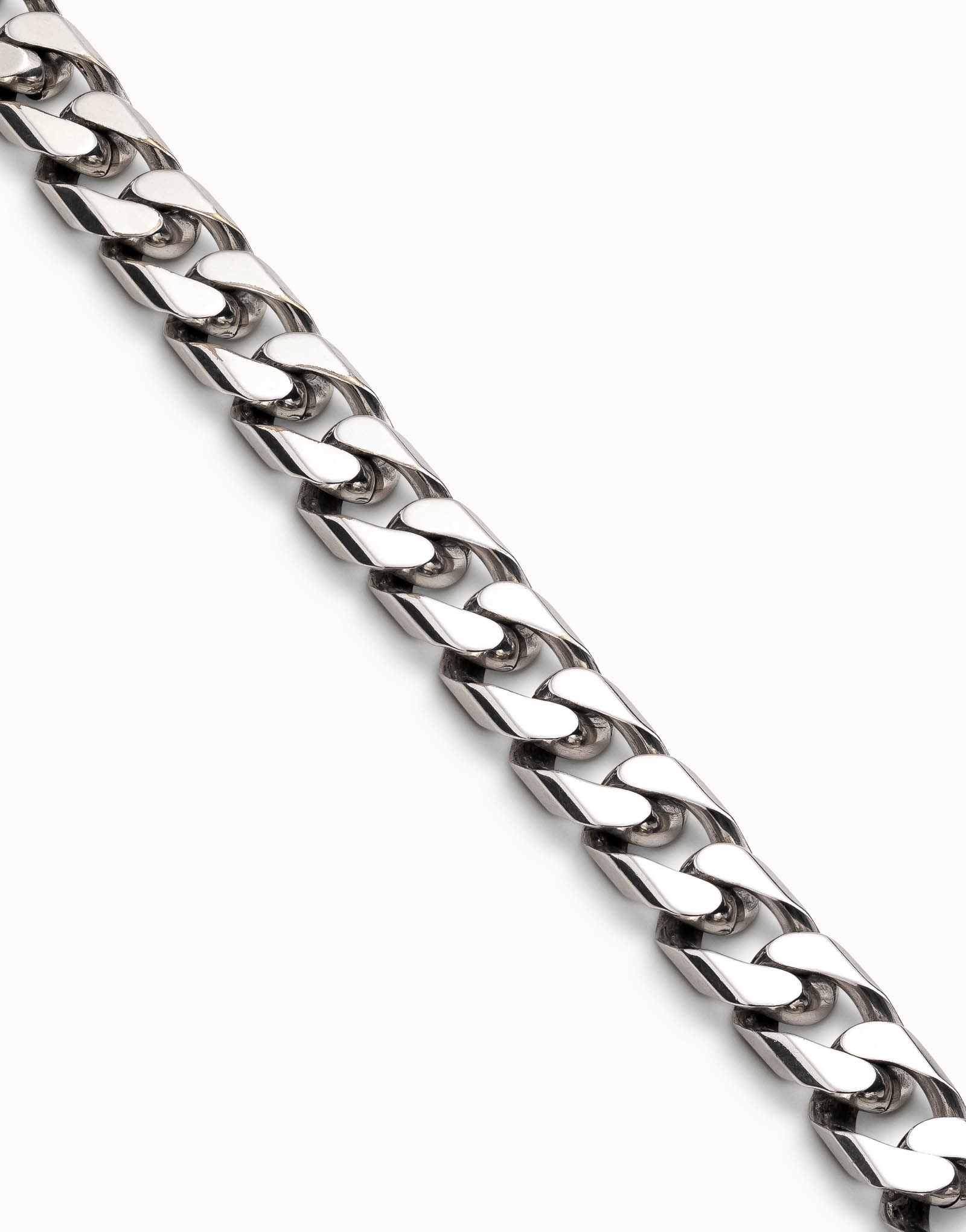 Silver-plated necklace with medium sized flattened curb chain and automatic clasp, , large image number null