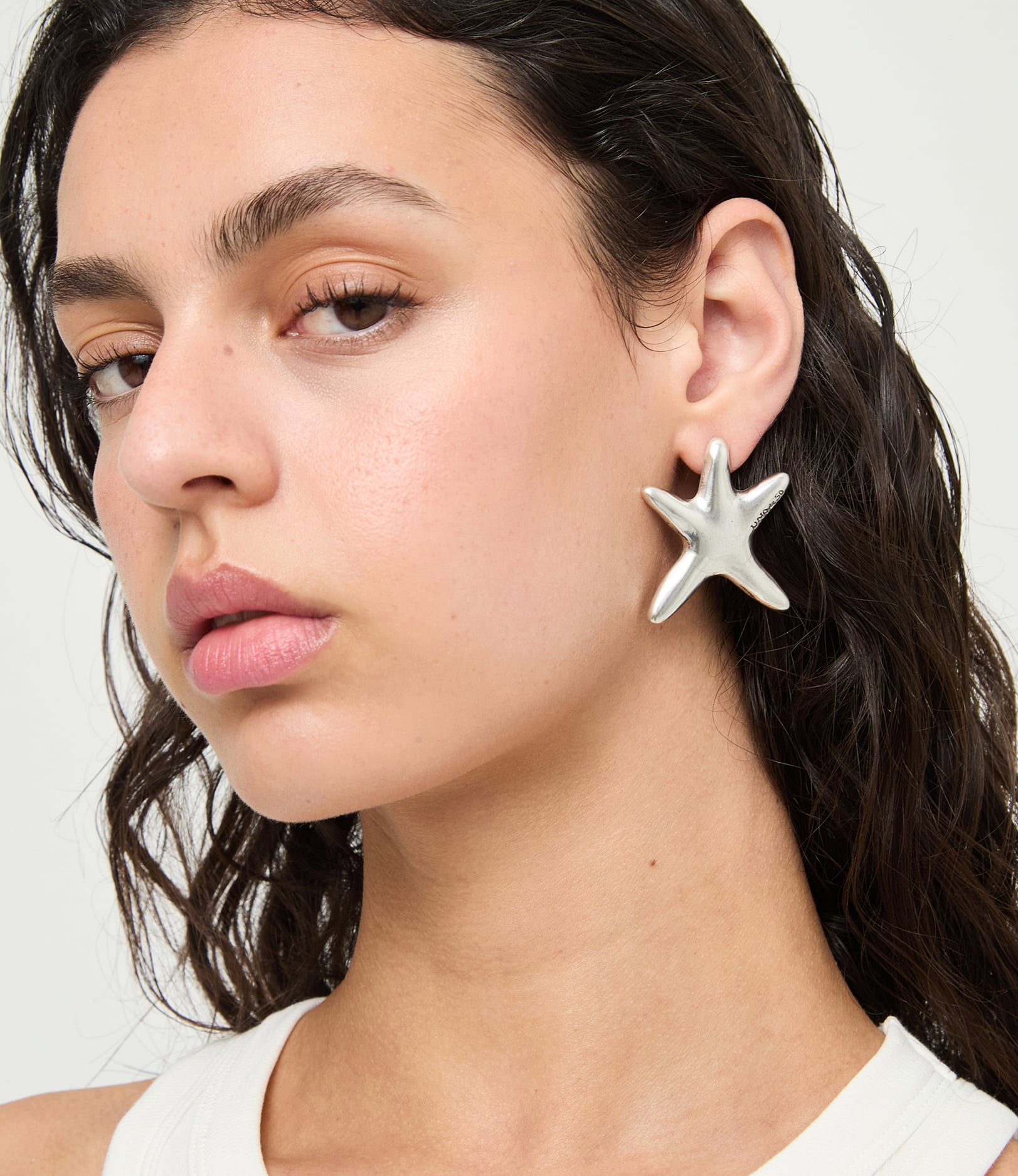 Large starfish-shaped earrings