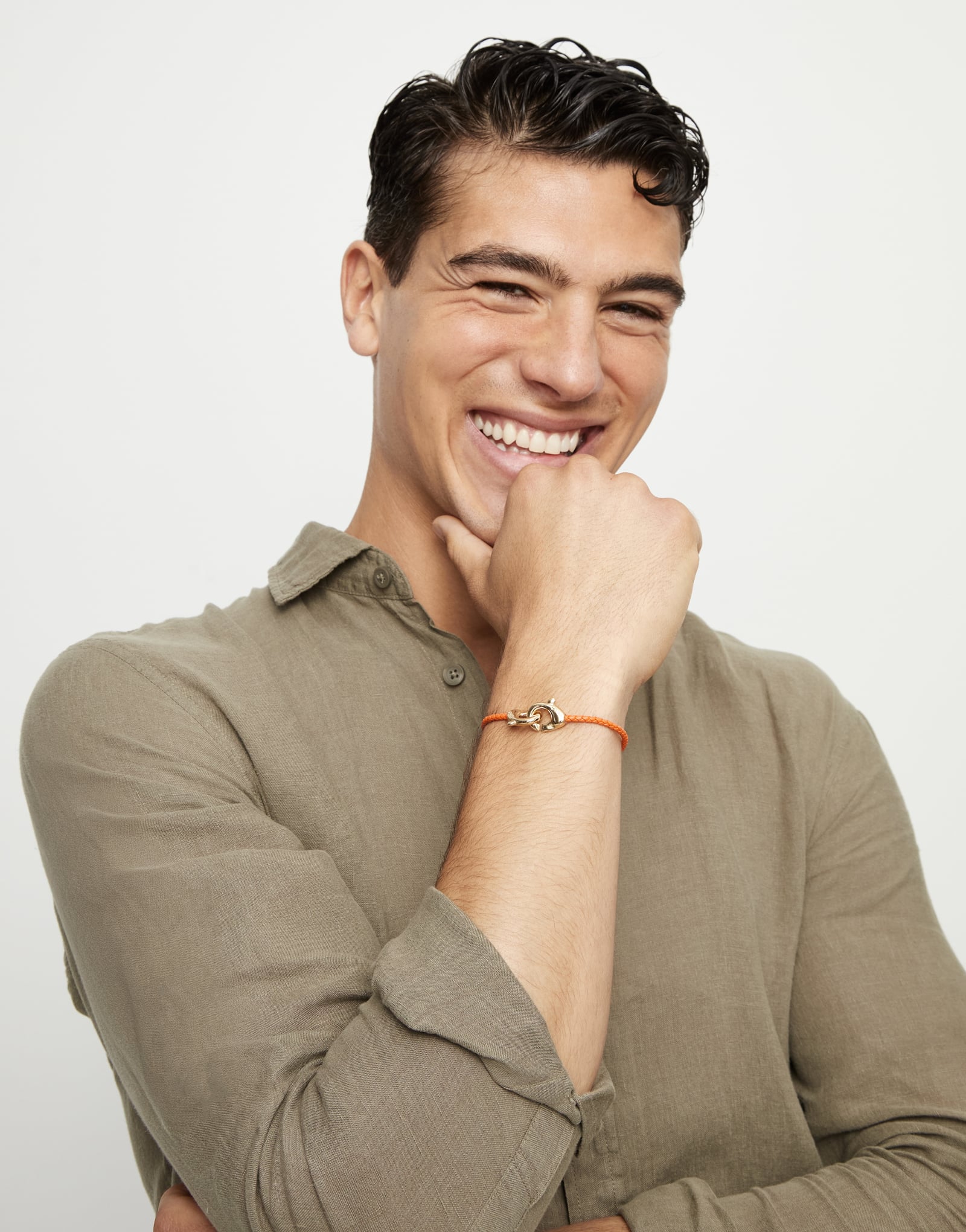 Bracelet en cuir orange avec fermoir mousqueton plaqu&eacute; or