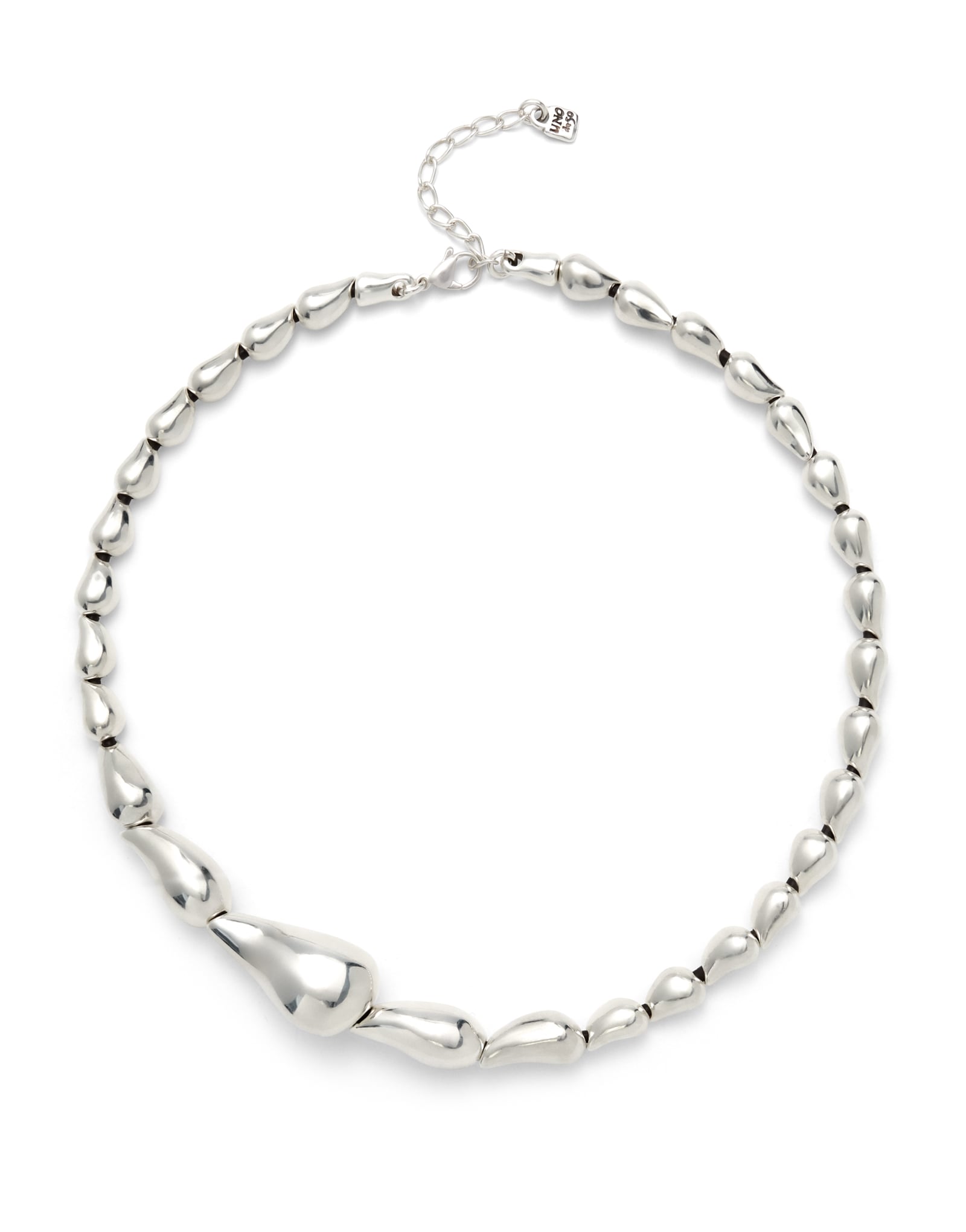 Necklace with linked drops