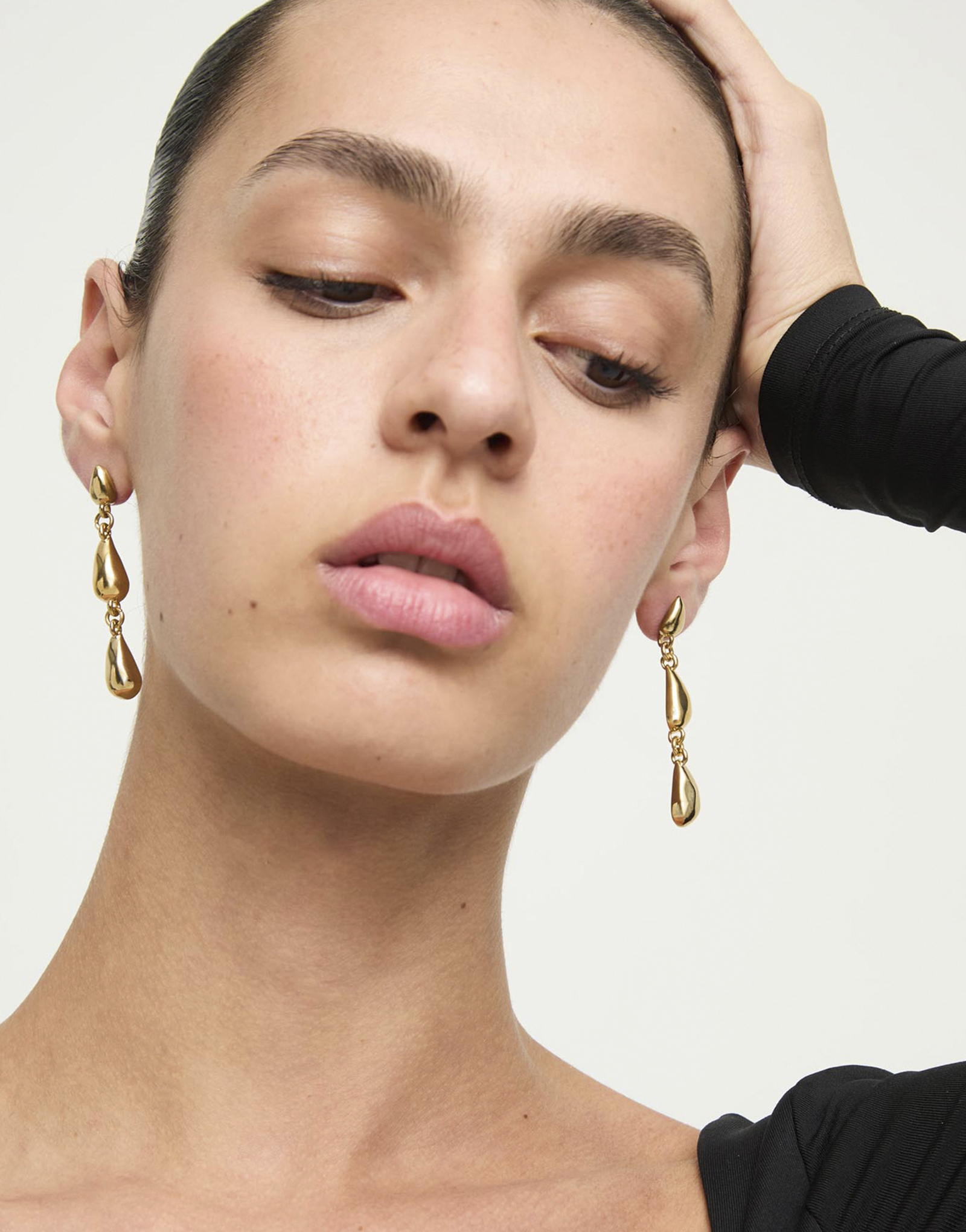 Linked Teardrop Drop Earrings