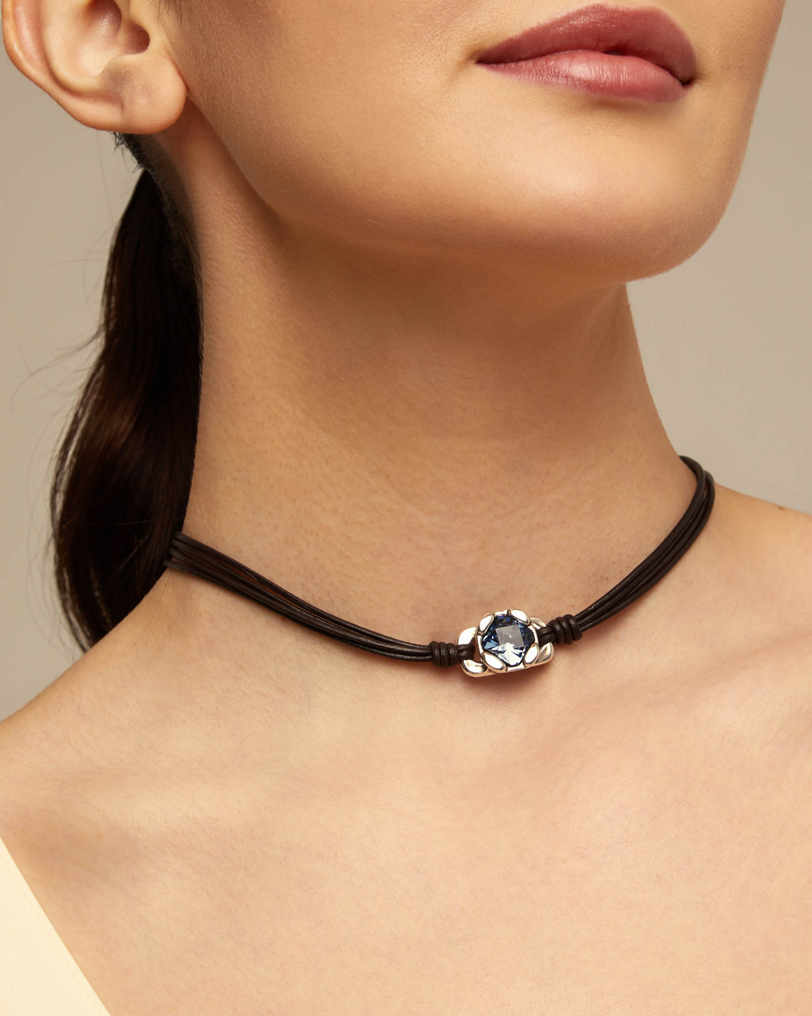 Leather necklace with sterling silver-plated clasp, Silver, large image number null