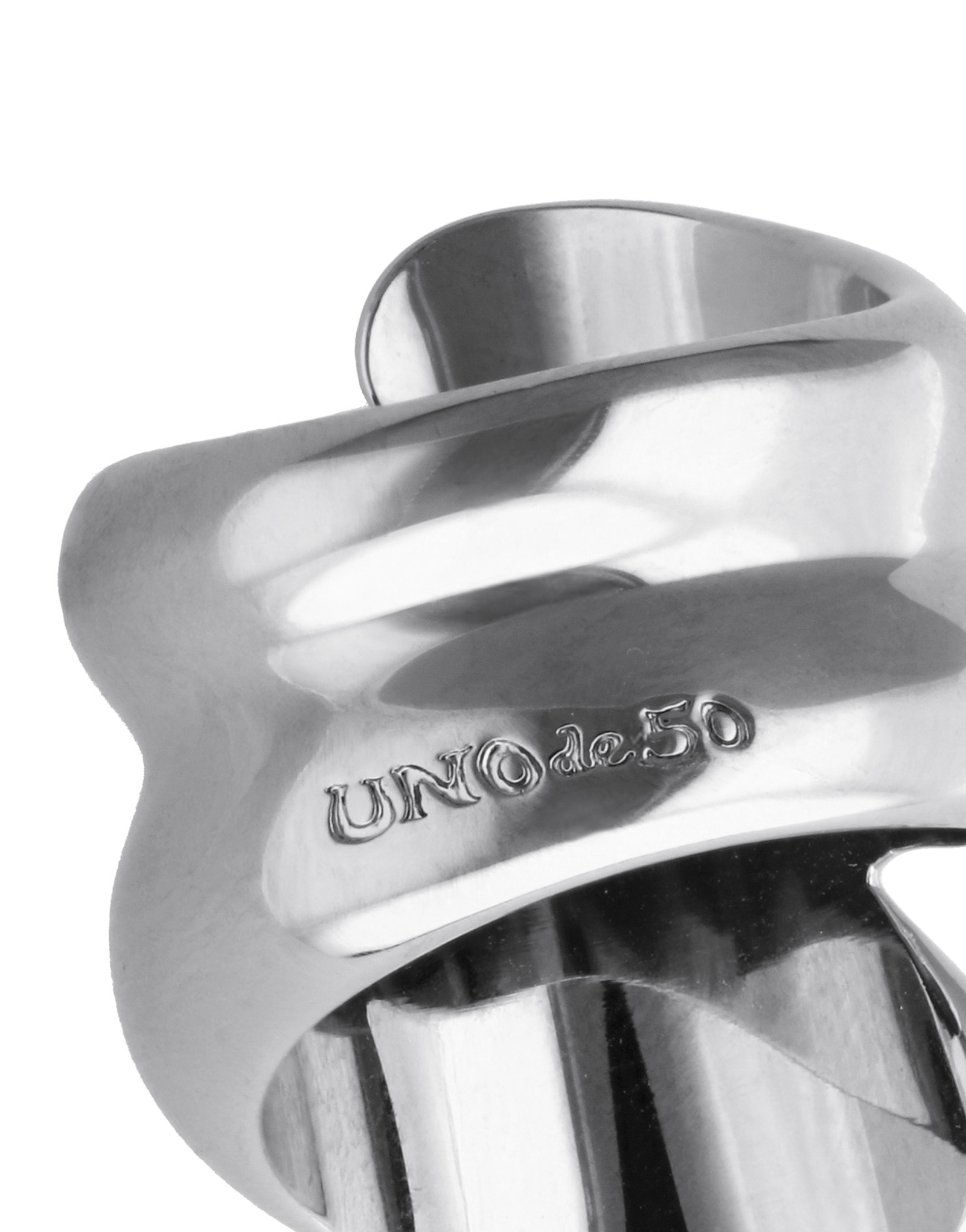Rounded spiral ring