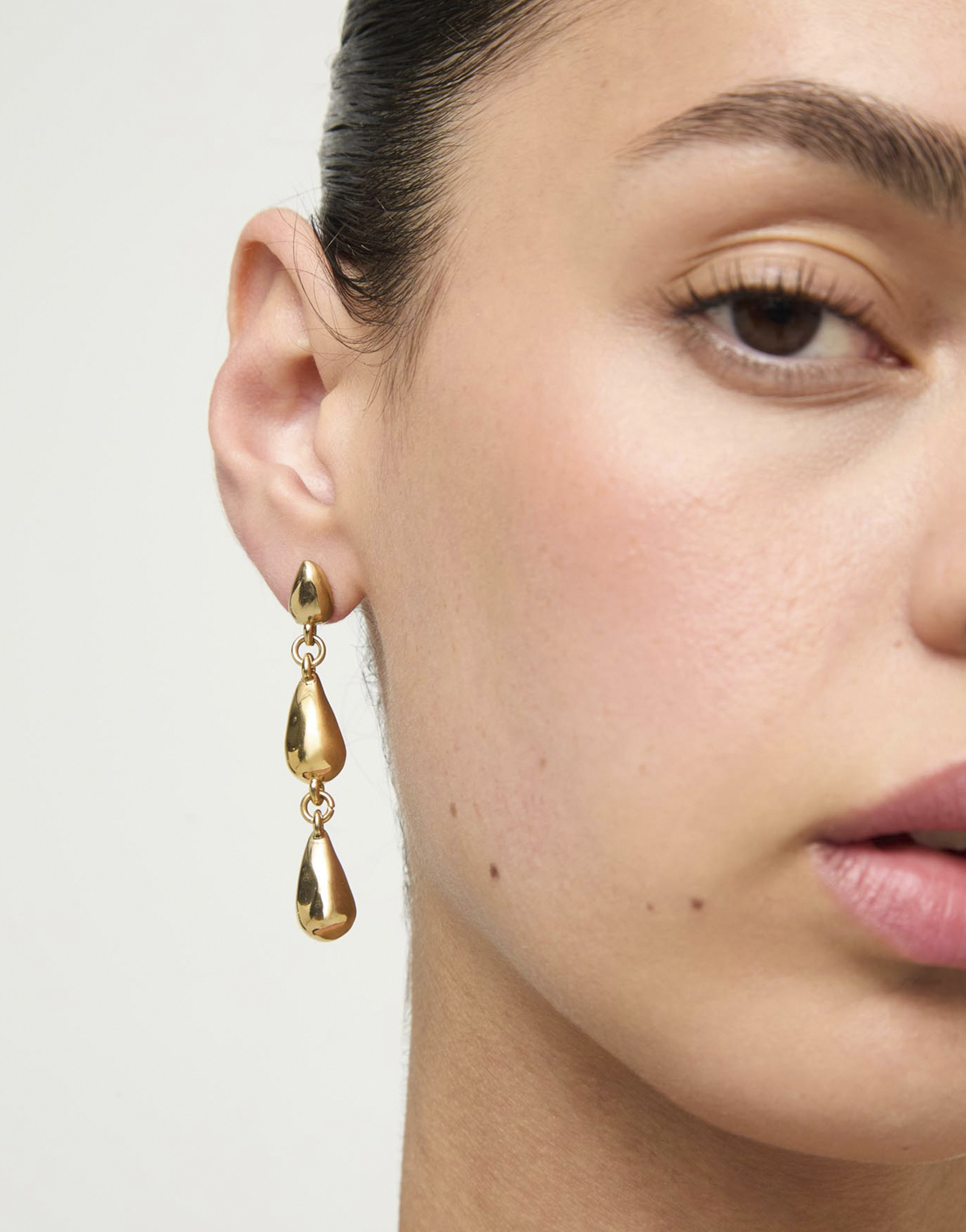 Linked Teardrop Drop Earrings