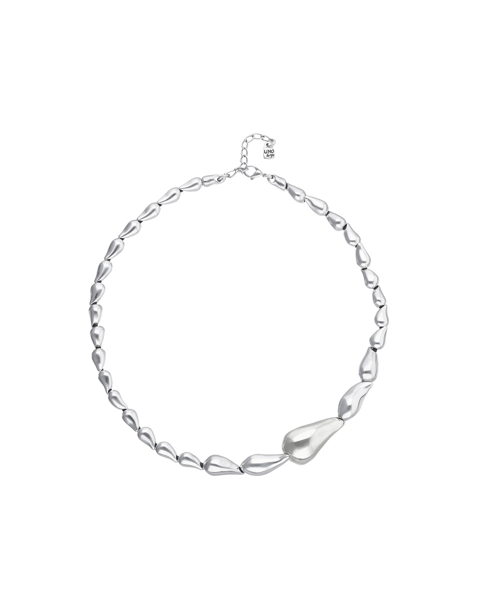 Necklace with linked drops