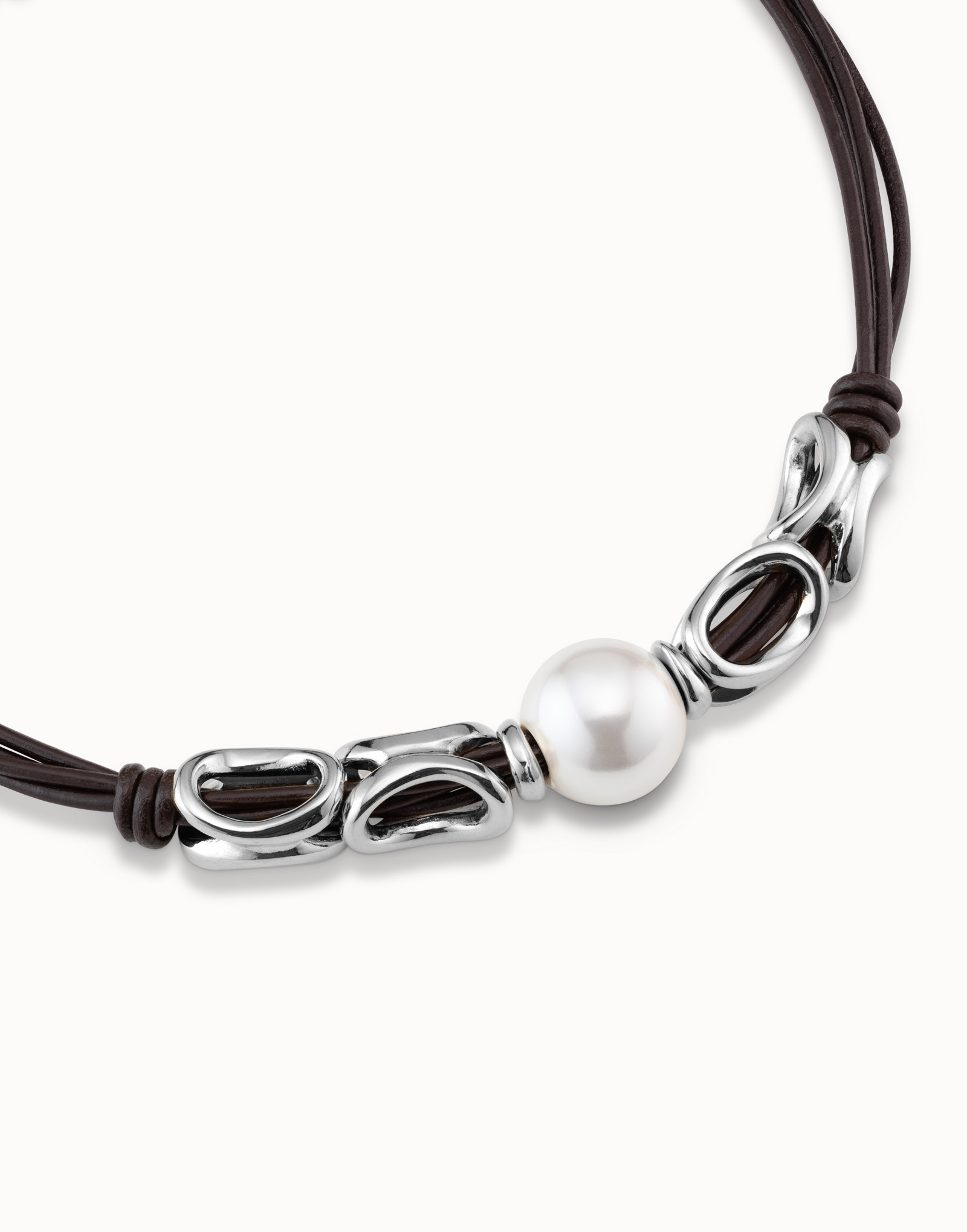 Short necklace with 4 leather straps with sterling silver-plated links and central pearl, Silver, large image number null