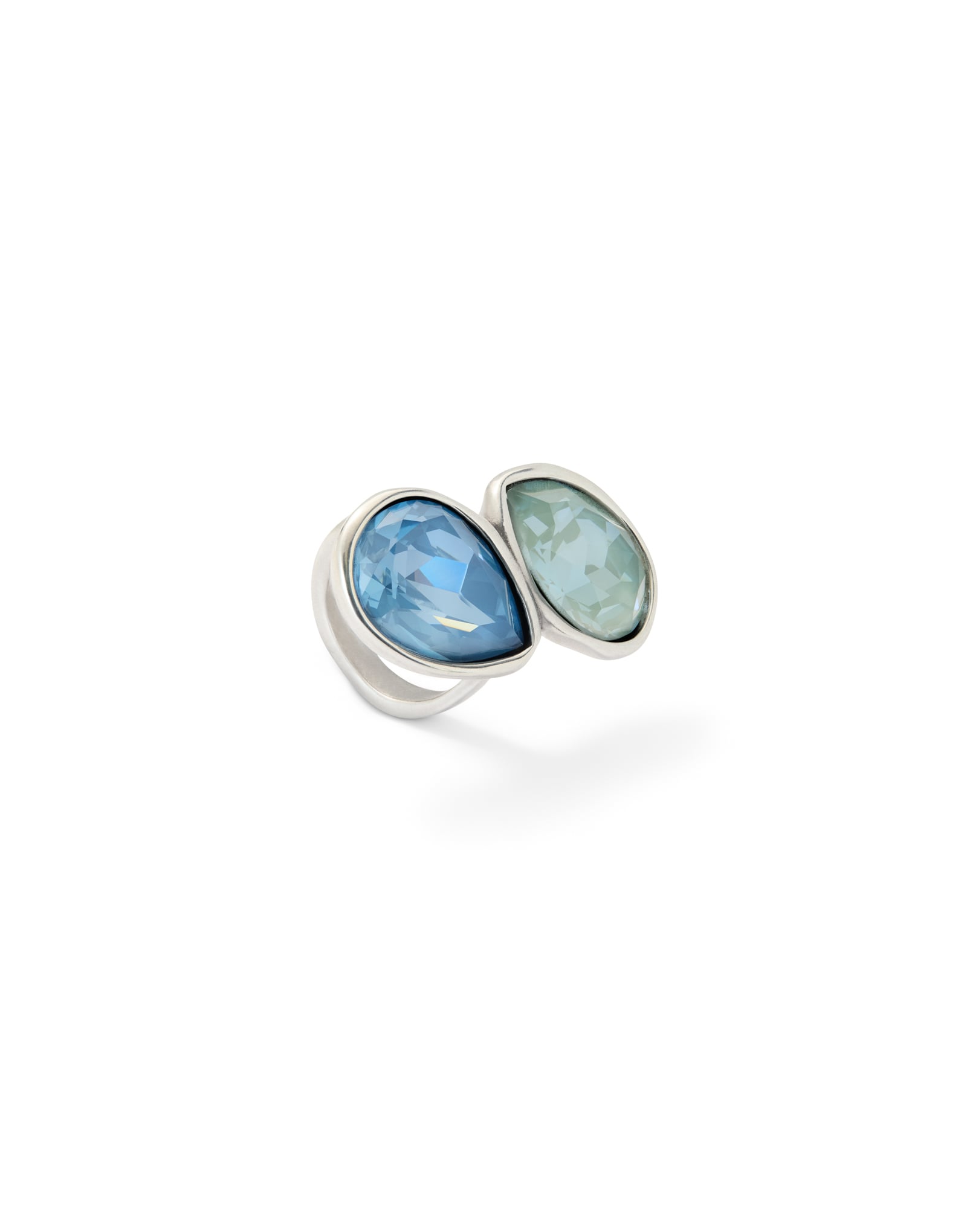 Ring with blue faceted crystals